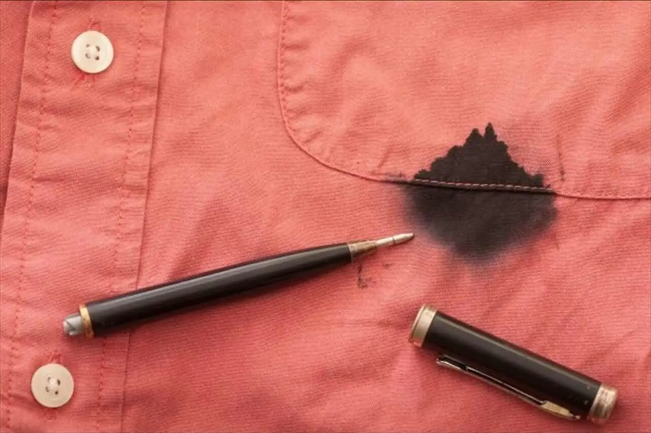 Come togliere le macchie di inchiostro dai tessuti